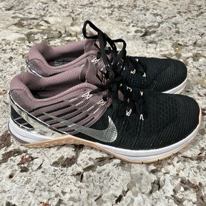 Nike Womens Metcon DSX Flyknit like new